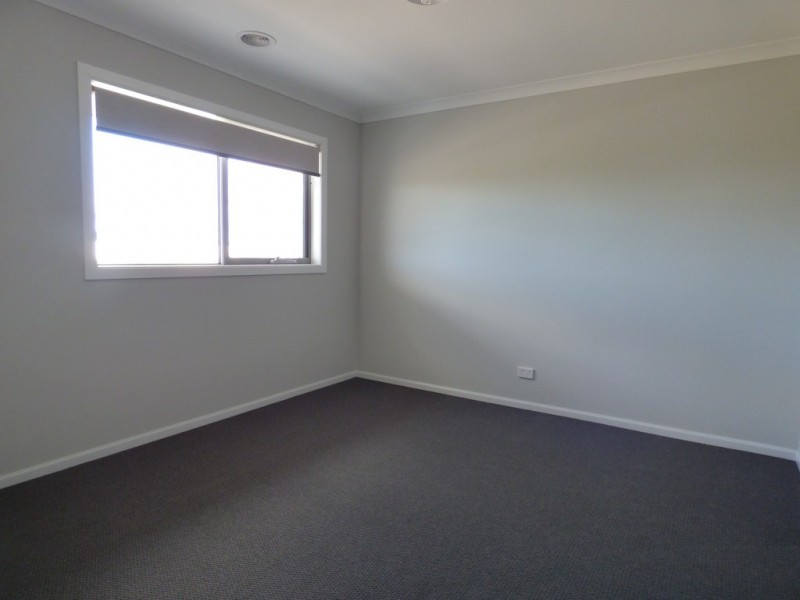 23 Stoneleigh Circuit, Williams Landing VIC 3027