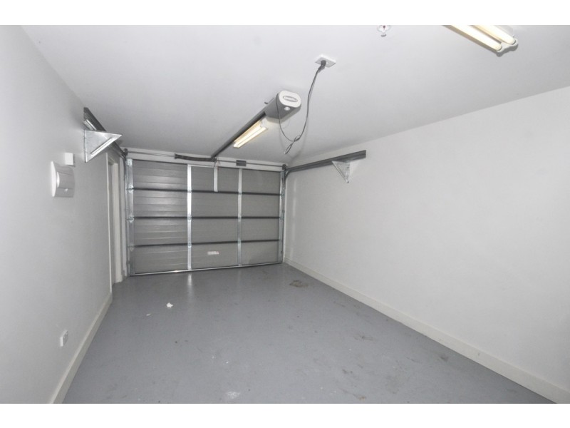 2a/28 Ireland Street, Melbourne VIC 3000