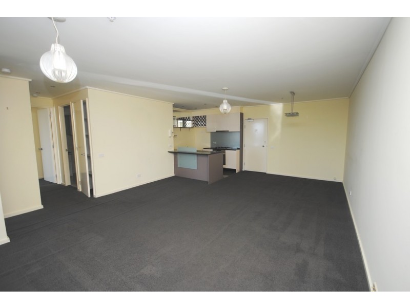 REF 24692/173 City Road, Southbank VIC 3006