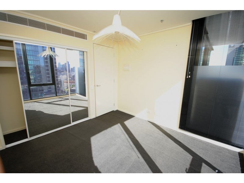 REF 24692/173 City Road, Southbank VIC 3006