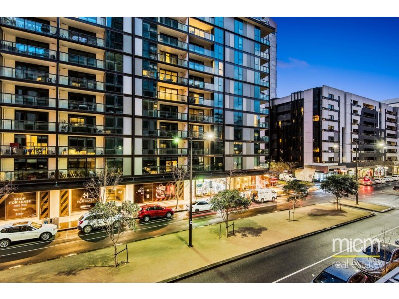 102E/888 Collins Street, Docklands VIC 3008
