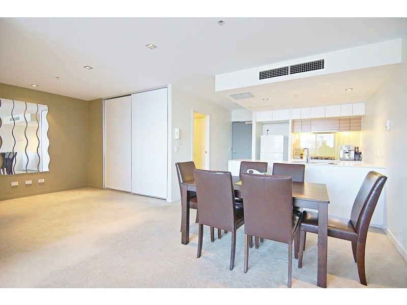 1709/100 Harbour Esplanade, Docklands VIC 3008