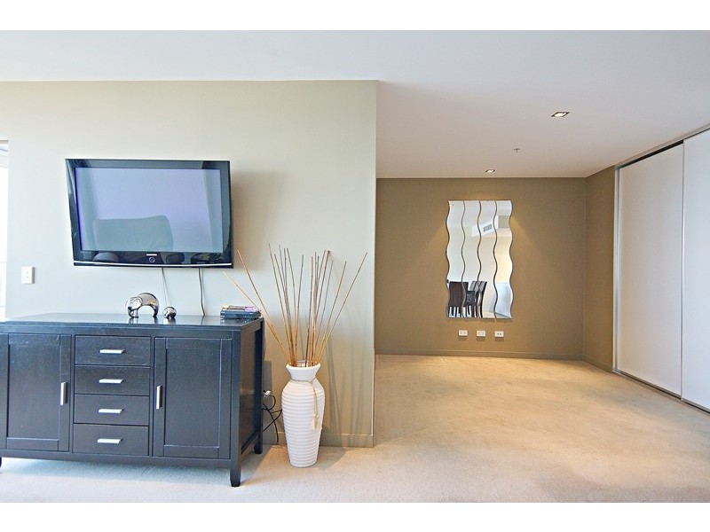 1709/100 Harbour Esplanade, Docklands VIC 3008