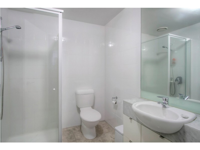 REF 24700/183 City Road, Southbank VIC 3006