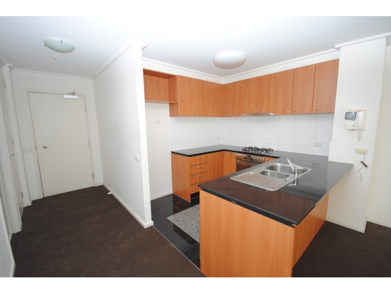 REF 24710/163 City Road, Southbank VIC 3006