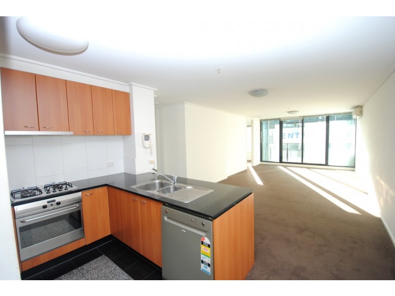 REF 24710/163 City Road, Southbank VIC 3006