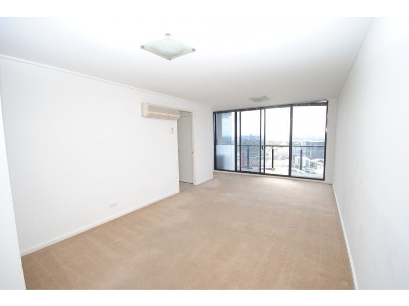 REF 24717/173 City Road, Southbank VIC 3006