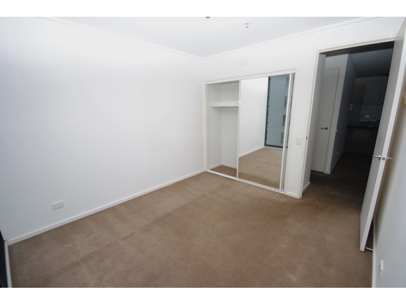 REF 24719/173 City Road, Southbank VIC 3006