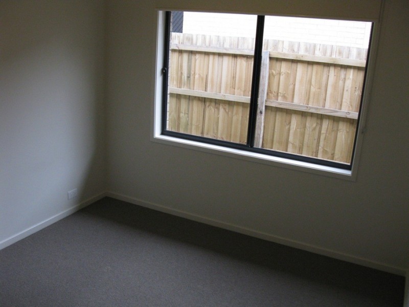 9 Landing Place, Point Cook VIC 3030