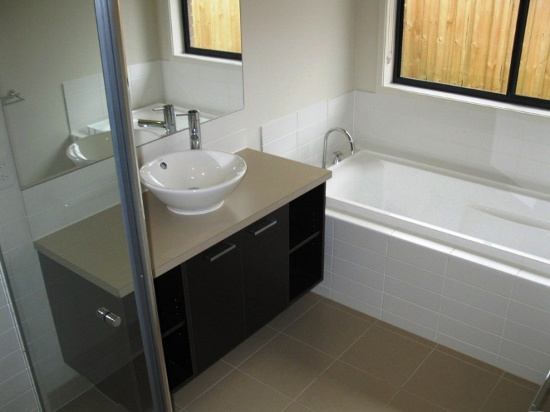 9 Landing Place, Point Cook VIC 3030