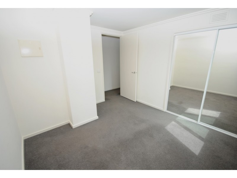 REF 24725/86 Kavanagh Street, Southbank VIC 3006