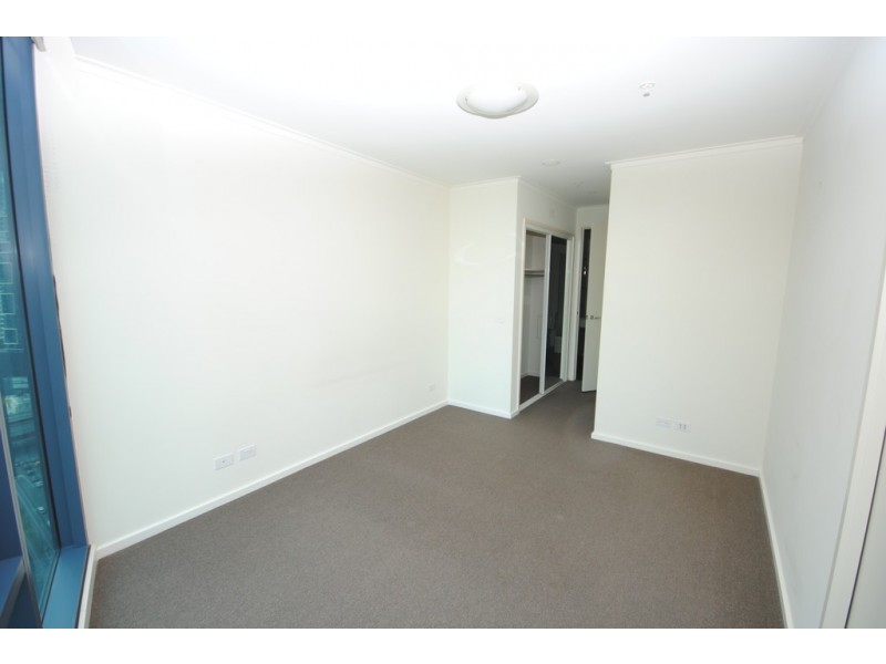 REF 24730/180 City Road, Southbank VIC 3006