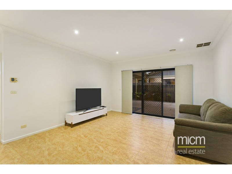 3 Evening Close, Point Cook VIC 3030