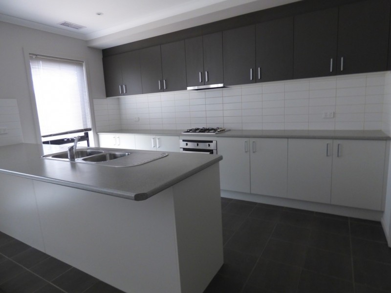 14 Essence Lane, Point Cook VIC 3030