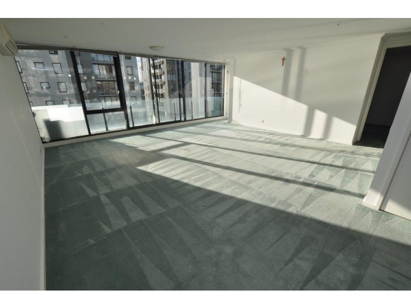 REF 24750/38 Bank Street, South Melbourne VIC 3205