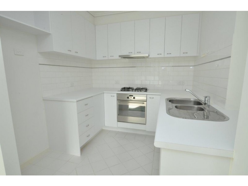 REF 24750/38 Bank Street, South Melbourne VIC 3205