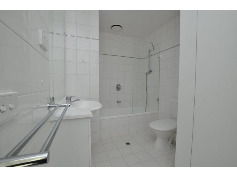 REF 24750/38 Bank Street, South Melbourne VIC 3205