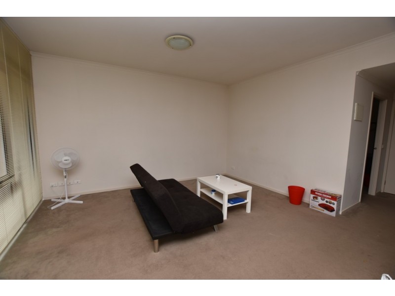 REF 24754/20 Courtney Street, North Melbourne VIC 3051