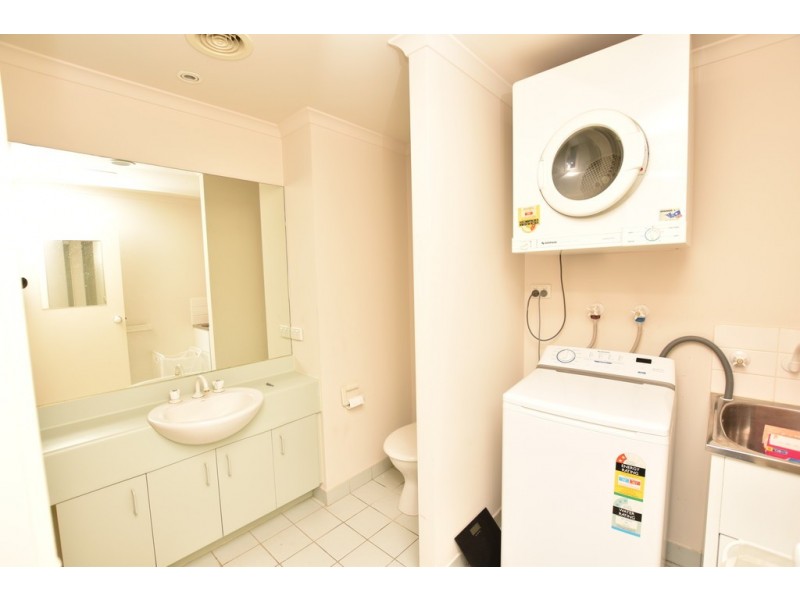 REF 24754/20 Courtney Street, North Melbourne VIC 3051