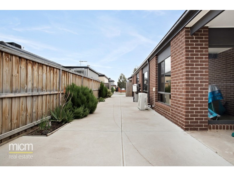 21 Hargrave Avenue, Point Cook VIC 3030