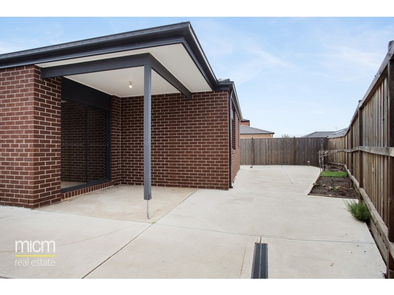 21 Hargrave Avenue, Point Cook VIC 3030