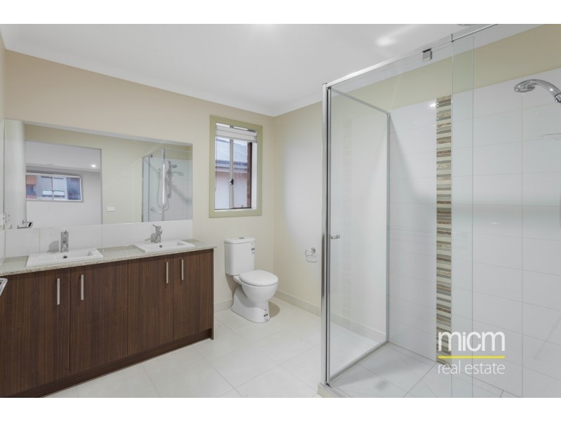 42 Catamaran Drive, Werribee South VIC 3030