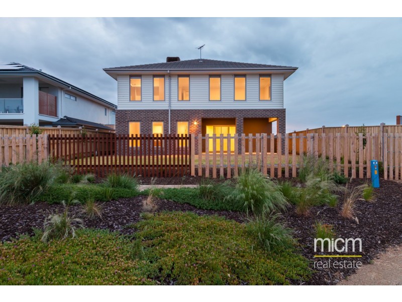 42 Catamaran Drive, Werribee South VIC 3030