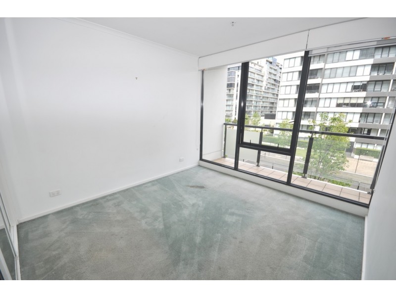 REF 24764/148 Wells Street, South Melbourne VIC 3205