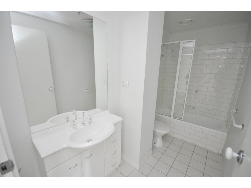 REF 24764/148 Wells Street, South Melbourne VIC 3205