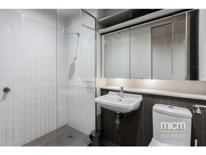 207/122 Ormond Road, Elwood VIC 3184