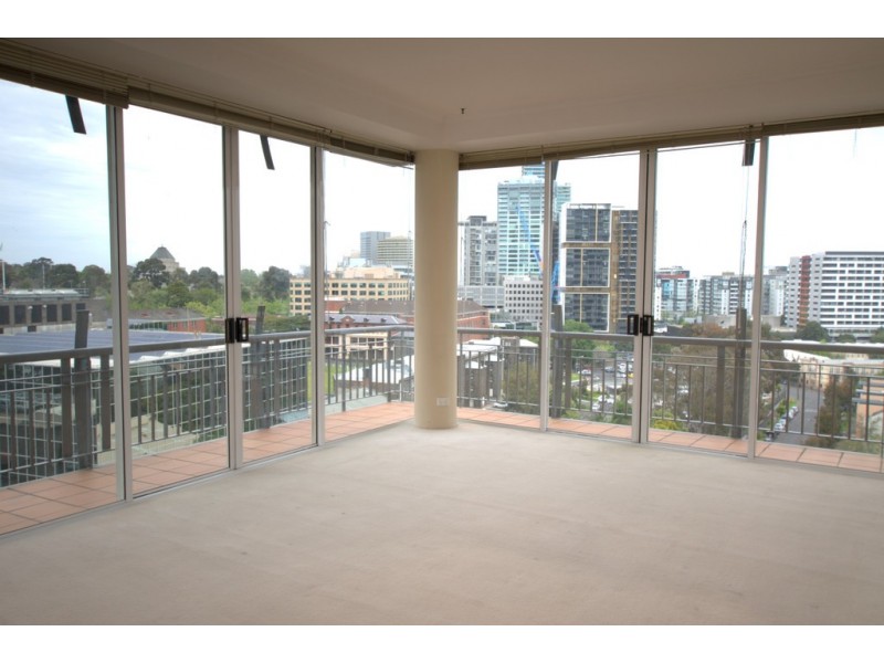 REF 24774/8 Wells Street, Southbank VIC 3006