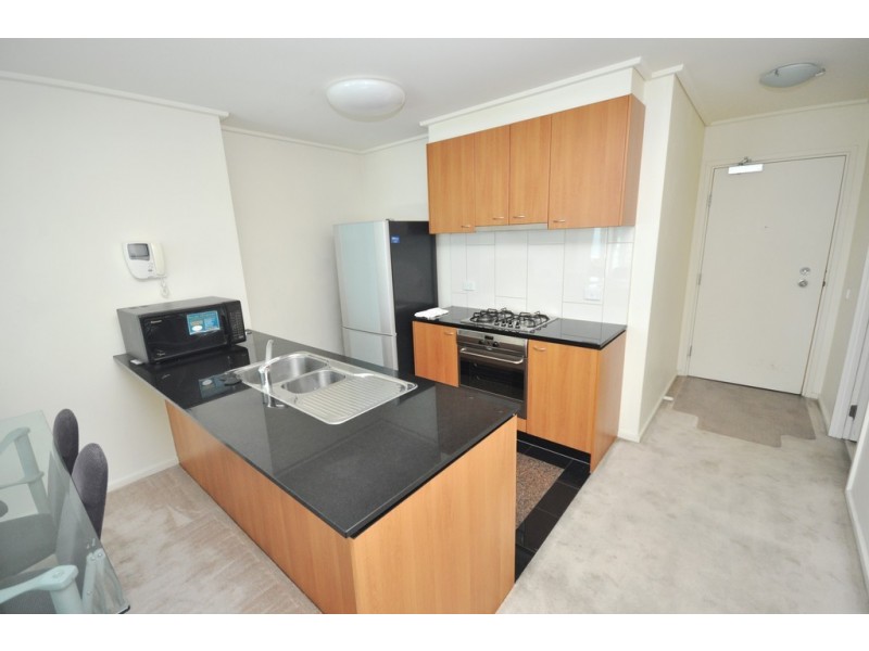 REF 24776/163 City Road, Southbank VIC 3006