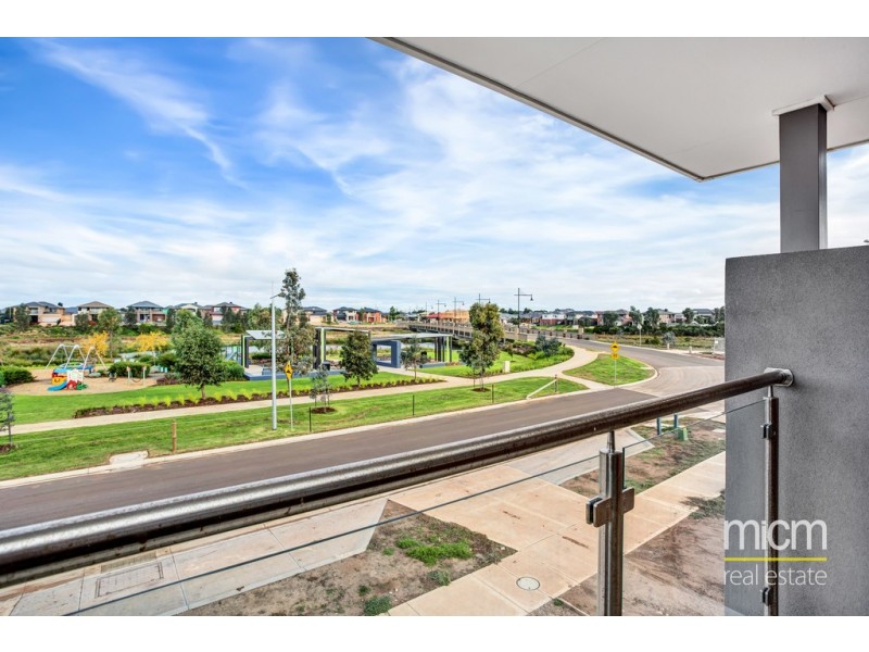 3 Greenbank Way, Point Cook VIC 3030