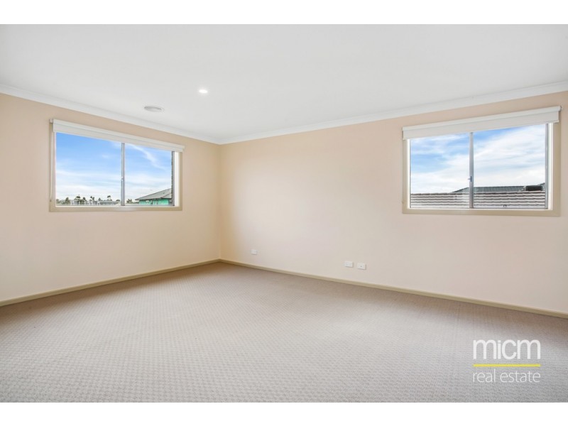 3 Greenbank Way, Point Cook VIC 3030