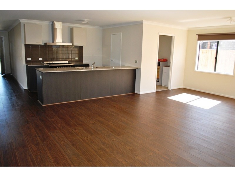 5 Trimotor Road, Point Cook VIC 3030