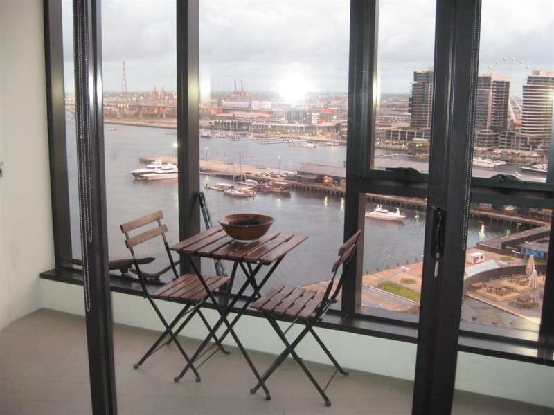 1911/100 Harbour Esplanade, Docklands VIC 3008