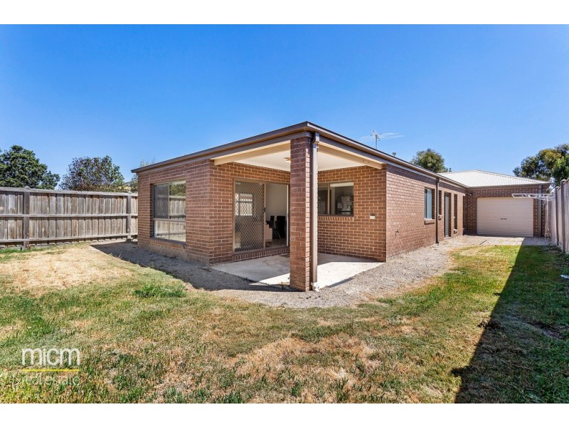 22 Royal Circuit, Point Cook VIC 3030