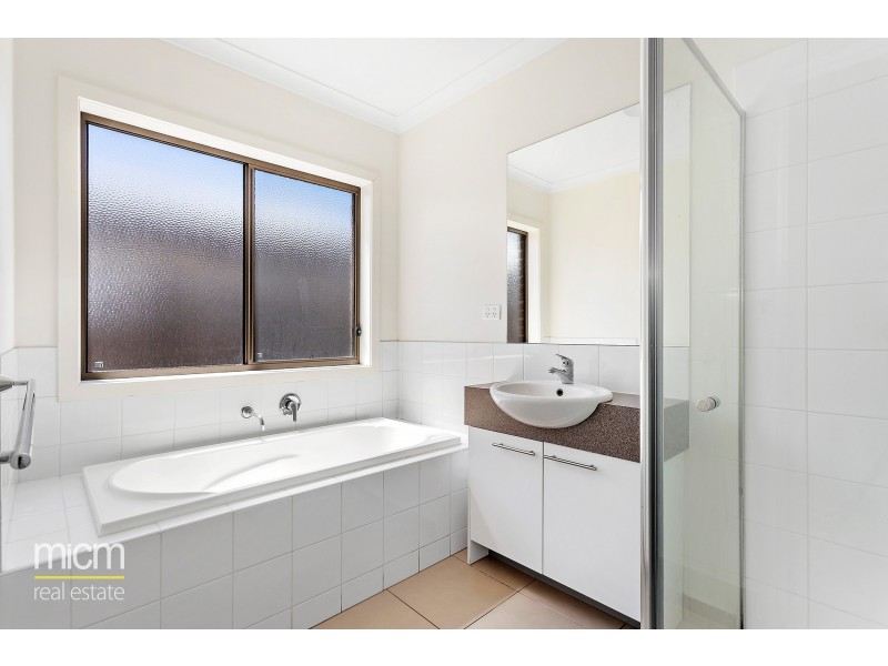 22 Royal Circuit, Point Cook VIC 3030