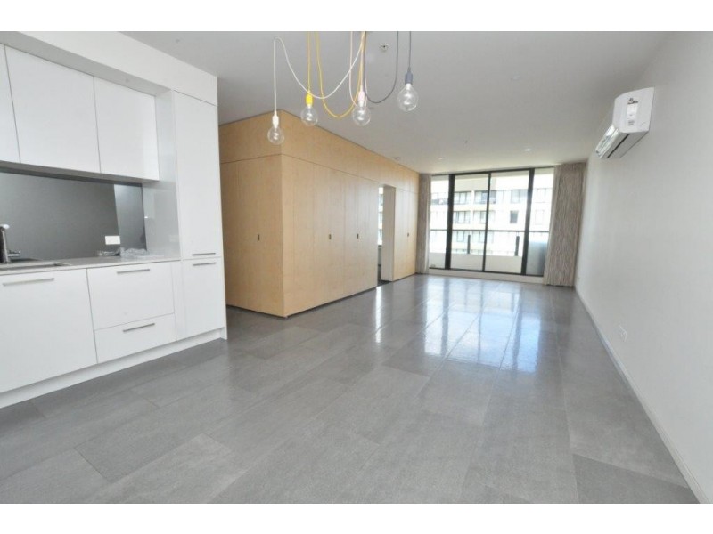 REF 24818/148 Wells Street, South Melbourne VIC 3205