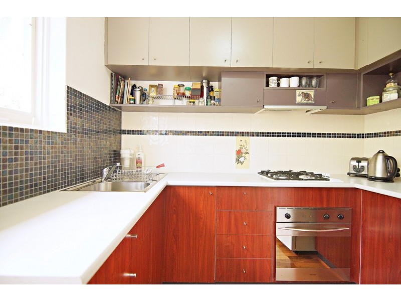 12/18 Burns Street, Elwood VIC 3184