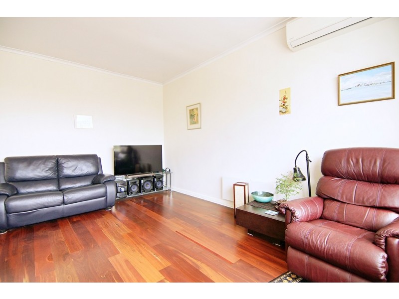 12/18 Burns Street, Elwood VIC 3184