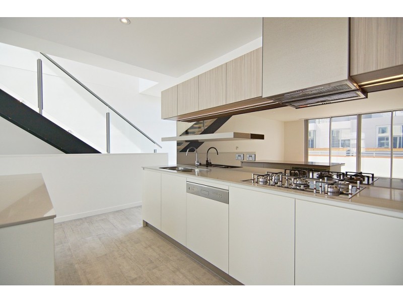 86 South Wharf Drive, Docklands VIC 3008