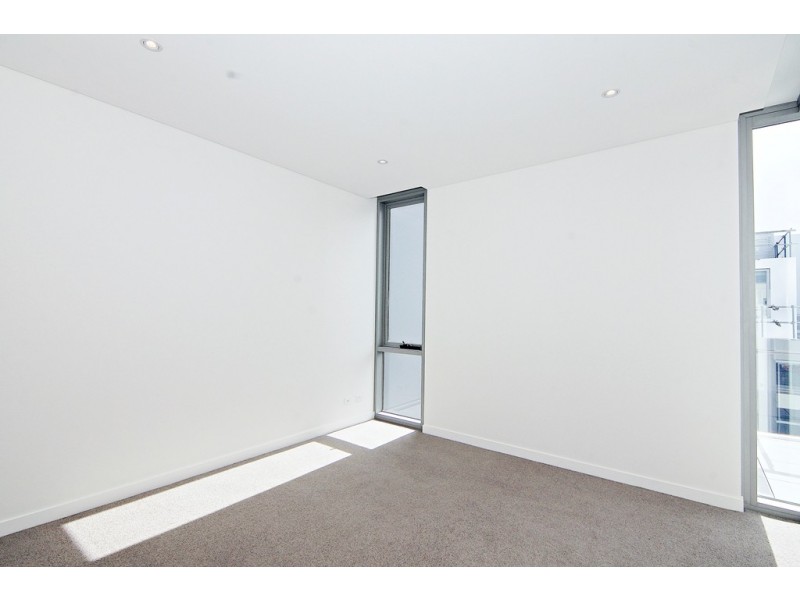 86 South Wharf Drive, Docklands VIC 3008