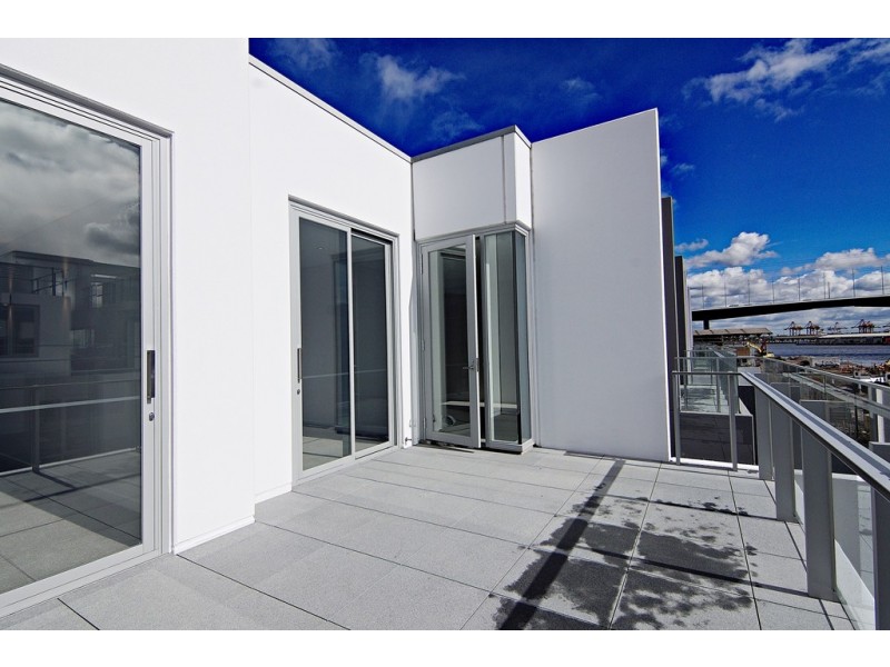 86 South Wharf Drive, Docklands VIC 3008