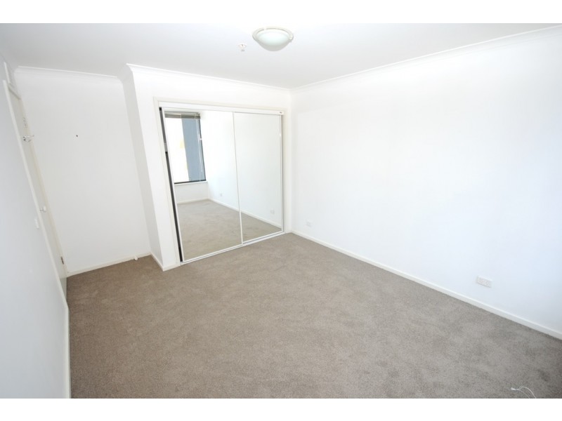 REF 24827/38 Kavanagh Street, Southbank VIC 3006