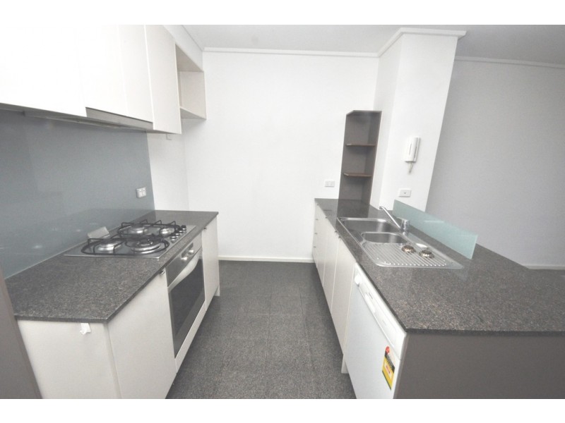 REF 24841/173 City Road, Southbank VIC 3006