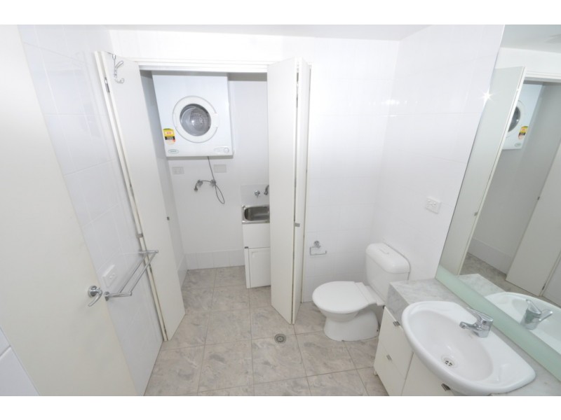 REF 24841/173 City Road, Southbank VIC 3006