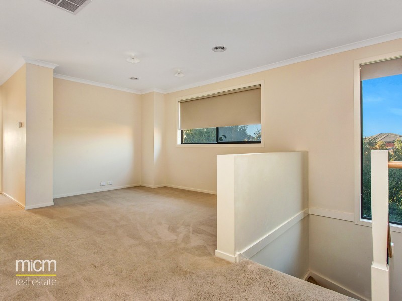 227 Sanctuary Lakes South Boulevard, Point Cook VIC 3030