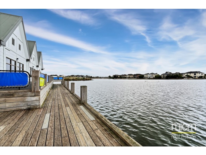 227 Sanctuary Lakes South Boulevard, Point Cook VIC 3030