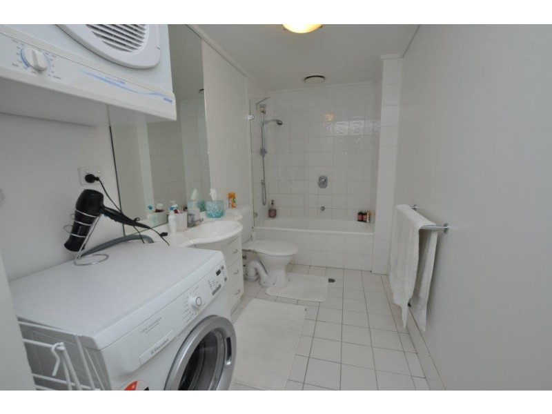 REF 24851/668 Bourke Street, Melbourne VIC 3000